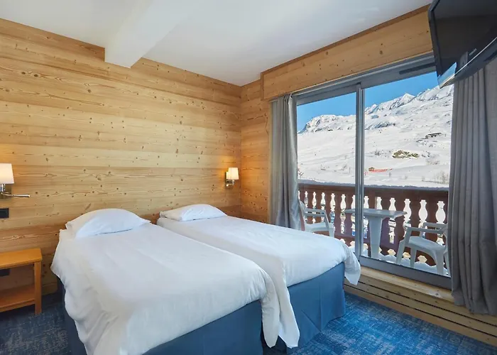 Eliova Le Chaix Hotel 3*
