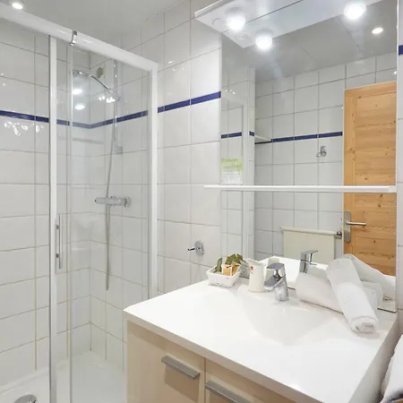 Otel Eliova Le Chaix 3*