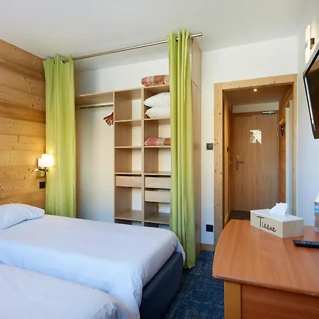 Otel Eliova Le Chaix 3*