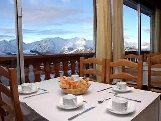 Otel Eliova Le Chaix 3*