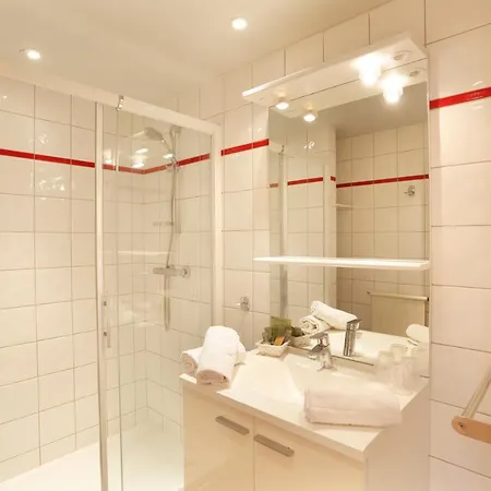 Hotell Eliova Le Chaix